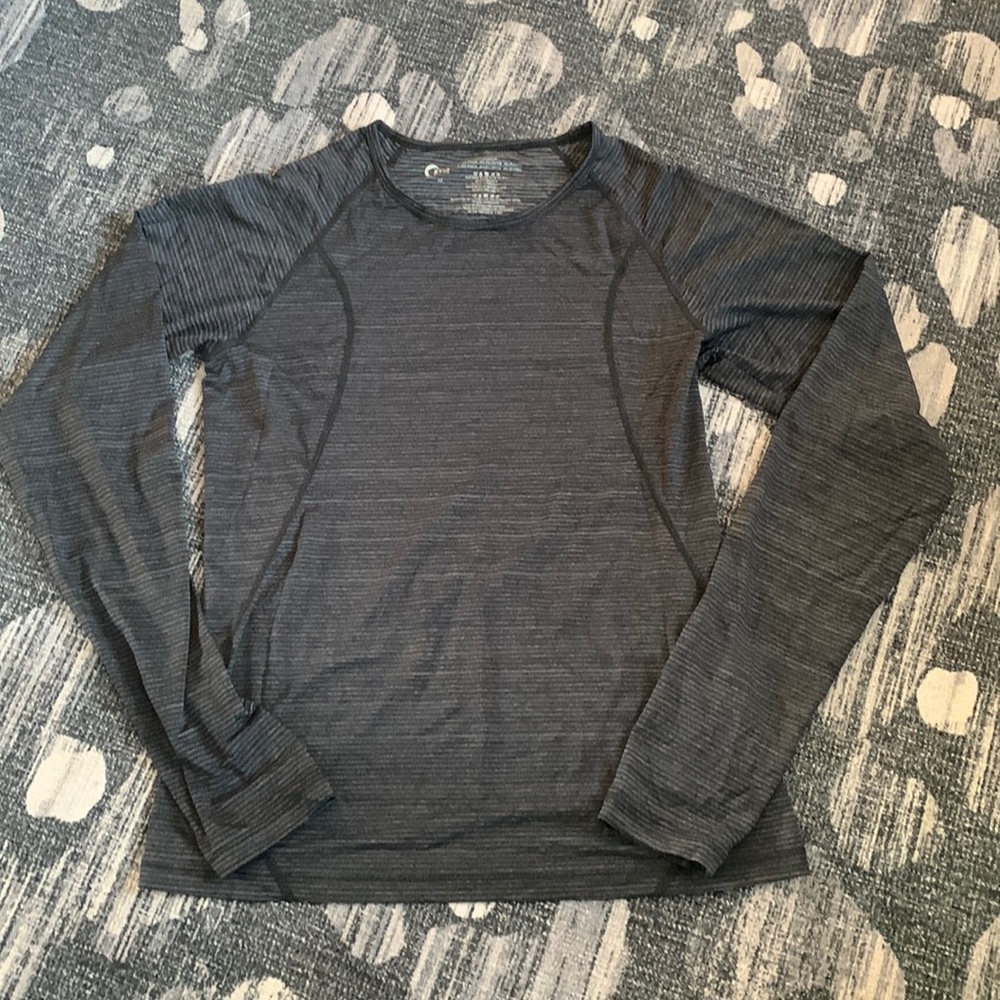 Zyia Active Performance Wear Long Sleeve Shirt Size Medium